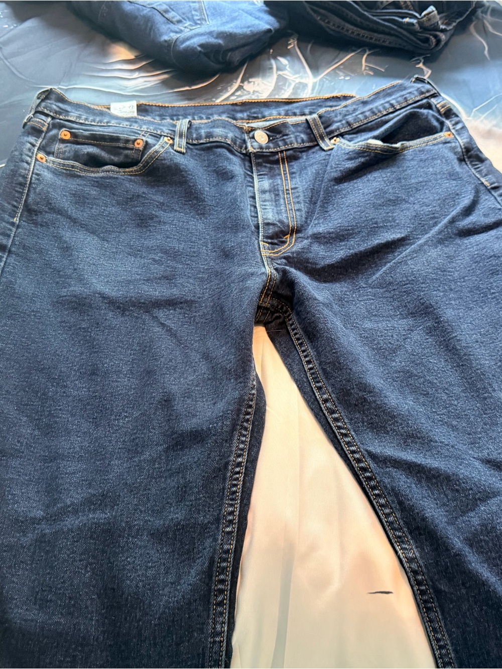 Levi's Men's Dark Blue Relaxed Fit Jeans